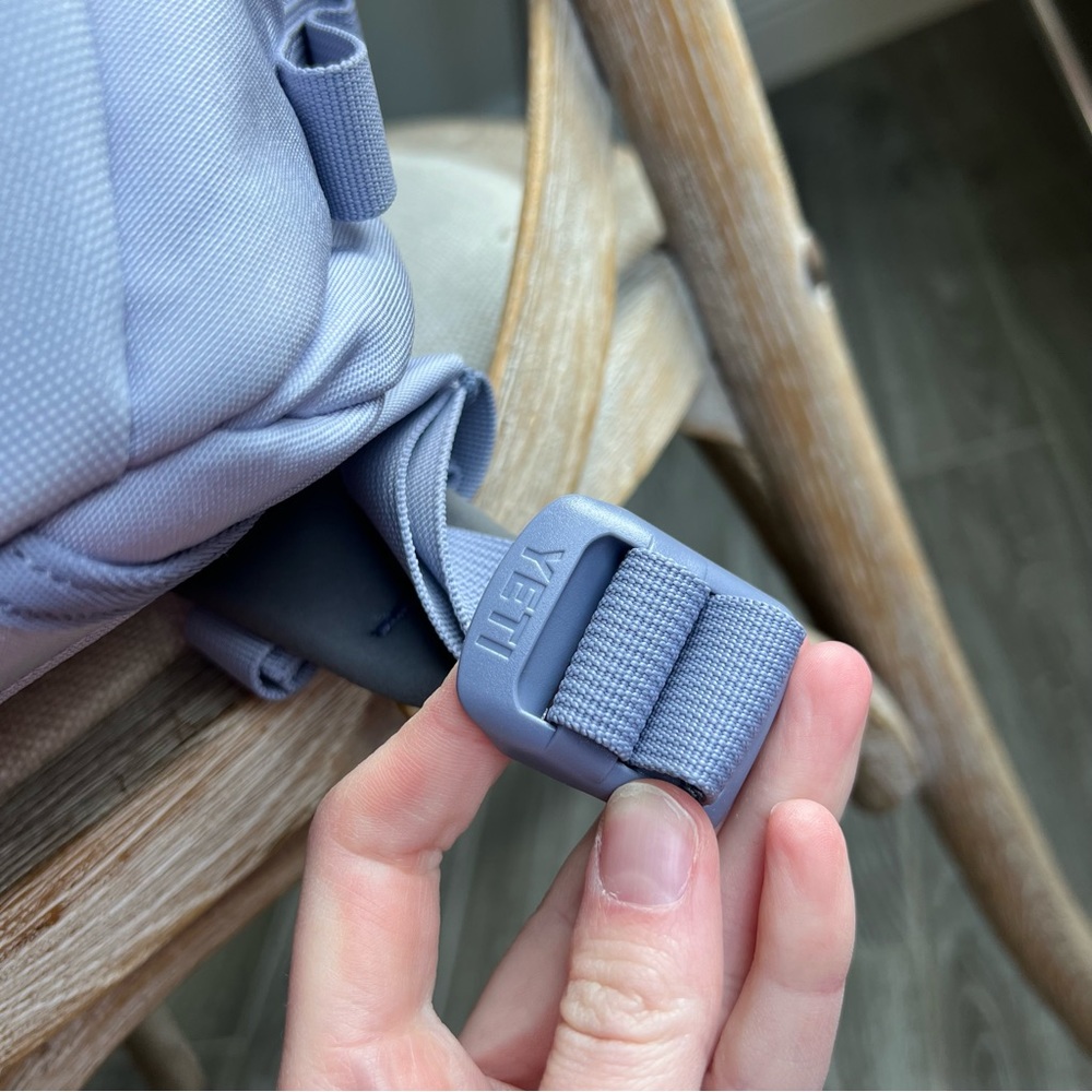 YETI Crossroads 27L Backpack cosmic lilac - Picture 10 of 10